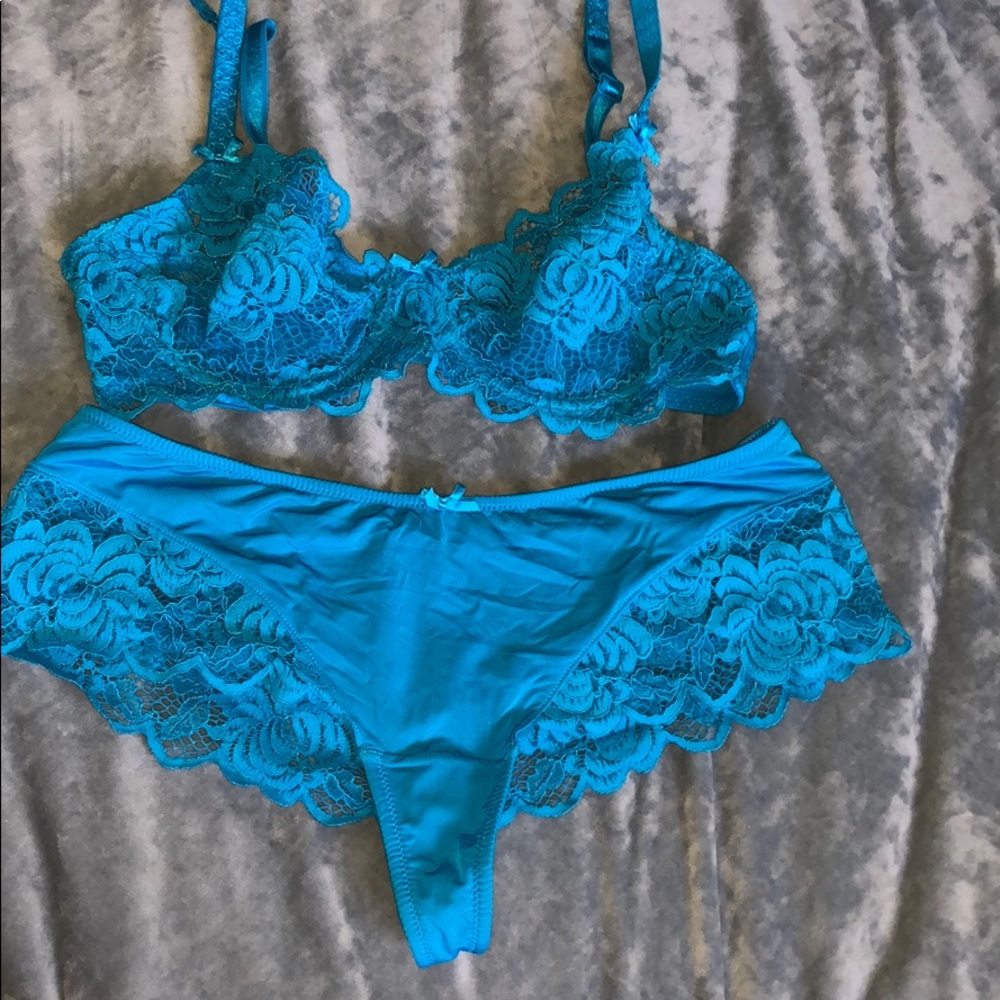 Adore Me lingerie set 😊